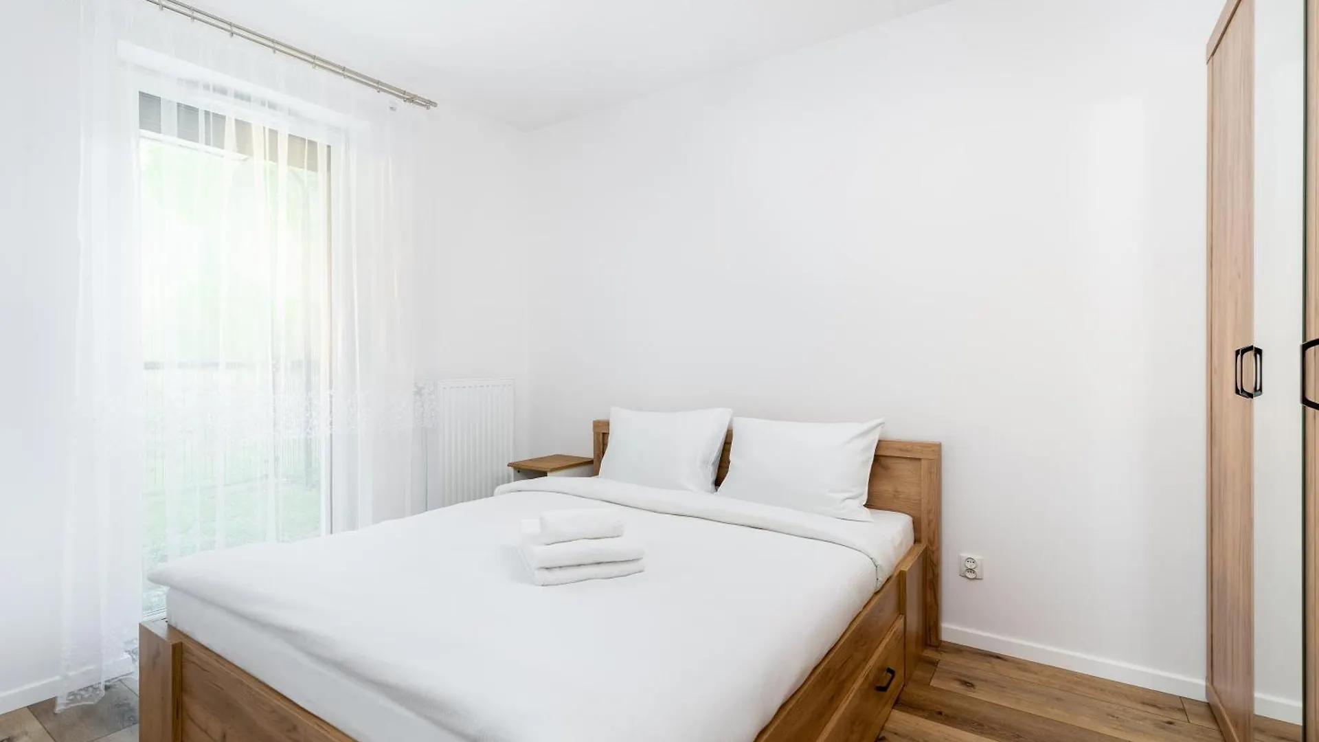 Czerwone Maki Apartment With Garden Krakow