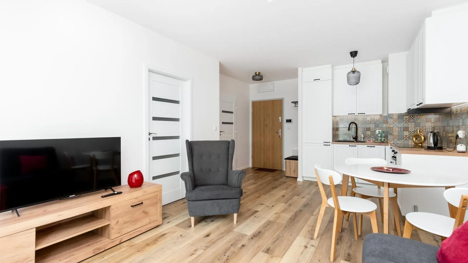 Czerwone Maki Apartment With Garden Krakow 0*,  Poland