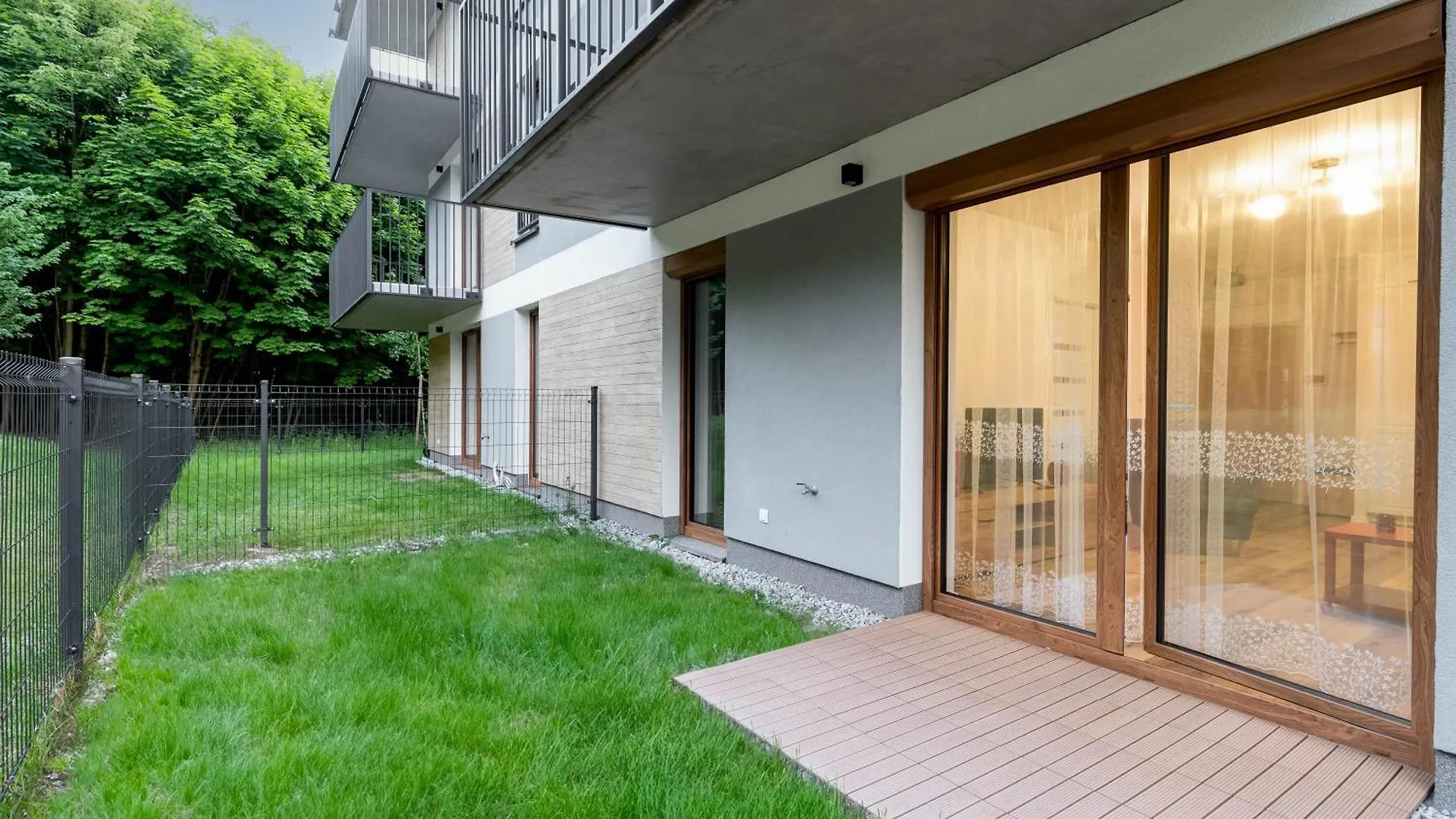 Czerwone Maki Apartment With Garden Krakow 0*,  Poland